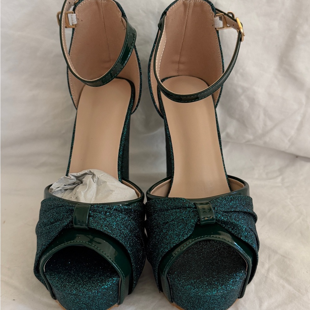 Gorgeous Emerald Green Glitter Ankle-Strap Peep-Toe Heels size 6US 36EU